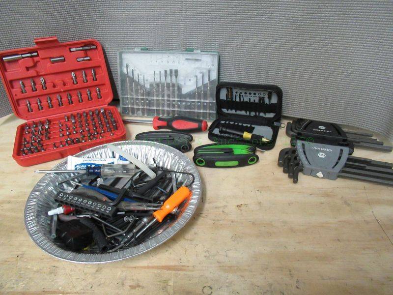 lot 316 image: Assorted precision tools
