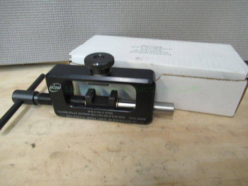 lot 322 image: MGW Armory Compact Universal Sight adjustment Tool for Glocks