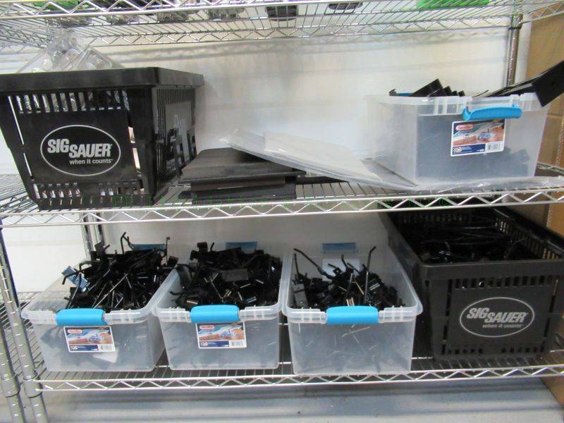 lot 362 image: Display rack components as shown