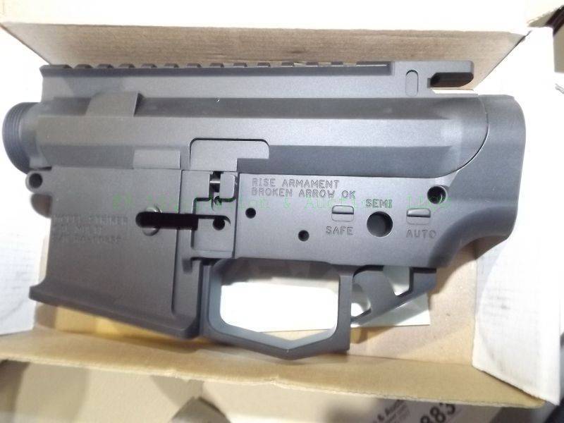 lot 873 image: NEW Rise armament AR15 Lower & upper receiver