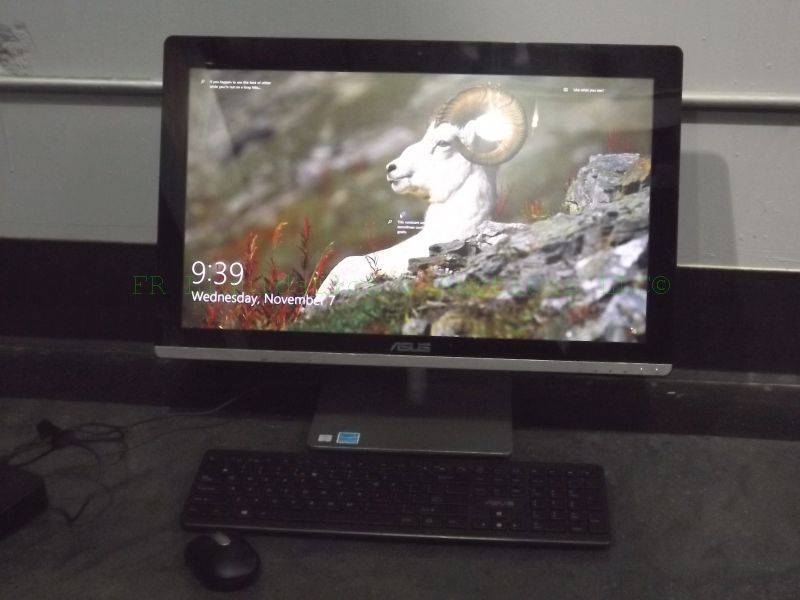 lot 114 image: Asus model V230IC all-in-one personal touch screen computer with keyboard and mouse, Windows 10 OS