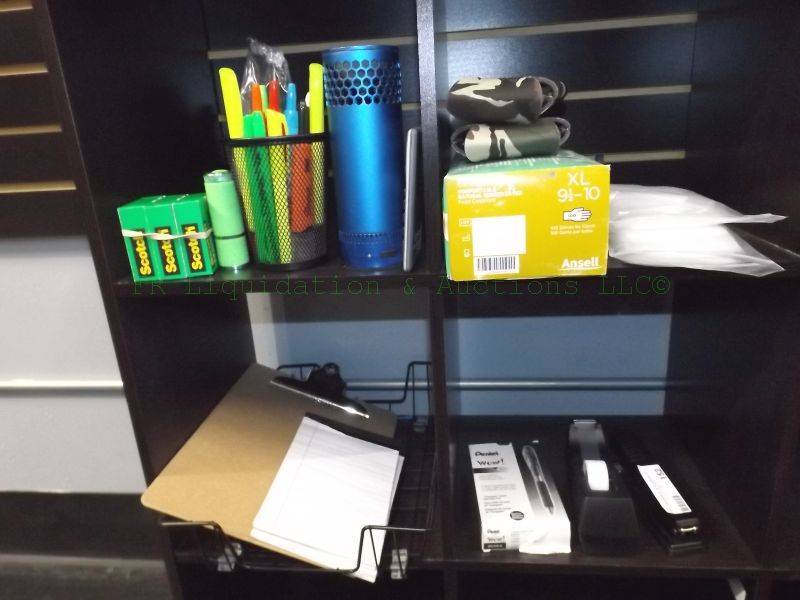 lot 152 image: Assorted office supplies as shown
