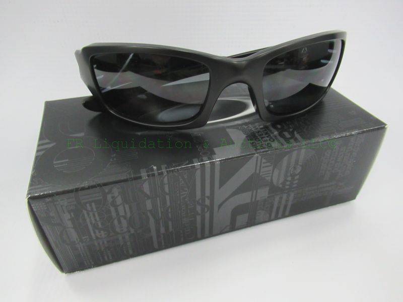 lot 450 image: NEW in box, genuine Oakley sunglasses