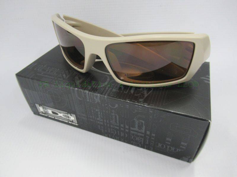 lot 462 image: NEW in box, genuine Oakley sunglasses