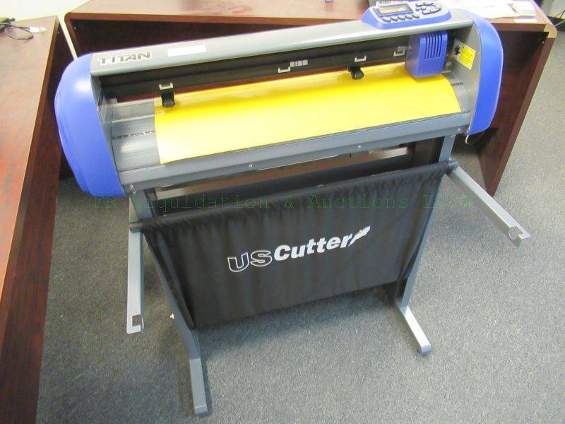 lot 478 image: US Cutter Titan vinyl cutter 28