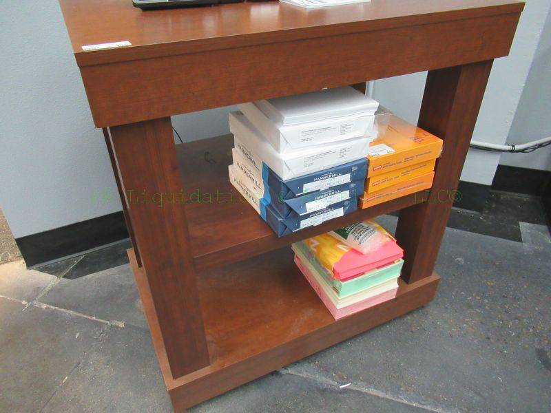 lot 485 image: Laminate rolling display stand