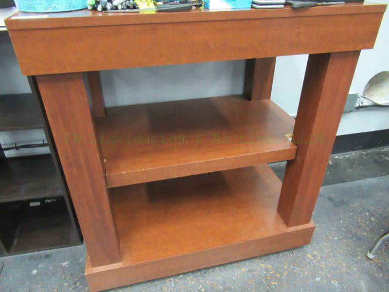 lot 490 image: Laminate rolling display stand
