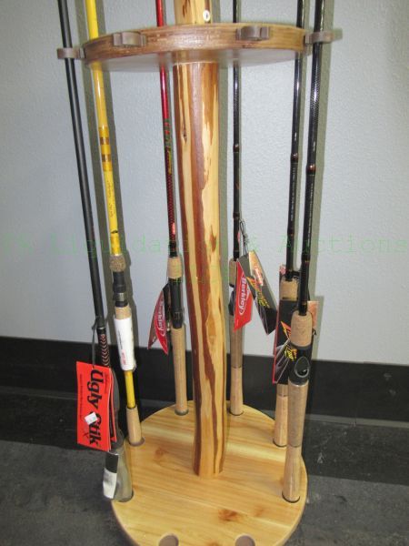 lot 524 image: NEW fishing rods and Rush Creek wood holder