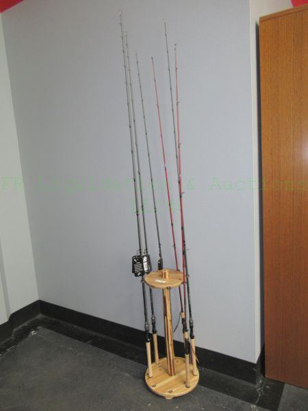 lot 525 image: NEW fishing rods and Rush Creek wood holder