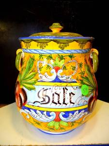lot 59 image: $$ HAND PAINTED TUSCAN CERAMIC SALT CANISTER - IMPORTED FROM ITALY WITH LID