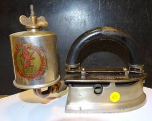 lot 52 image: WOW IMPERIAL BRASS CO MODEL 15 GAS IRON - AMAZING LOGO STILL READABLE