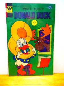 lot 153 image: Vintage Donald Duck Walt Disney 1977 Whitman #182 $$