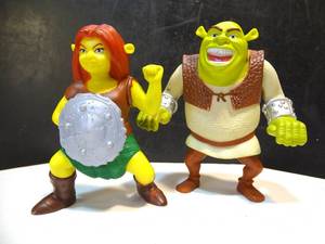 lot 193 image: 2010 McDONALDS TALKING SHREK ACTION TOYS - VERY COLLECTABLE