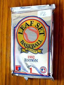 lot 82 image: Trading Cards Baseball - 1992 Edition Leaf Set Series 1 Sealed Pack