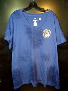 lot 166 image: FANATICS LICENSED MILWALKEE BREWERS WOMENS 3XL FAN SHIRT - BLUE ON BLUE TIE DIE