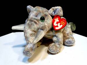 lot 260 image: 2002 TY BEANIE POUNDS THE ELEPHANT