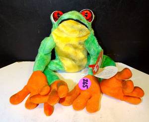 lot 265 image: VINTAGE 2001 Ty Beanie Baby - PANAMA the Tree Frog 9.5