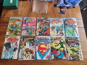 lot 88 image: Selection of 10 vintage Superman Comics - DC