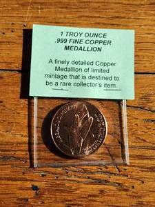 lot 5 image: 1 Troy ounce .999 fine copper medallion - Megalodon shark