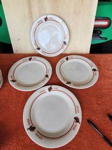 lot 98 image: Selection of 4 vintage Coca Cola - Coke dinner plates by Gibson
