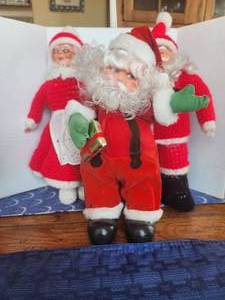 lot 140 image: Christmas vintage Santa Claus lot