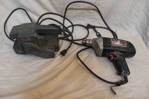 lot 43 image: Skil 3x18 Belt sander and Craftsman 38 corded electric drill both tested and powered on at time of post