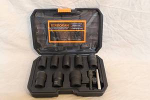 lot 44 image: Gireoran 10-piece set