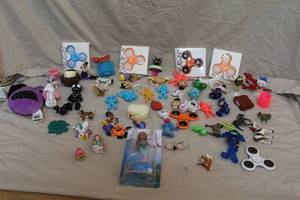 lot 71 image: Mixed lot of previously loved toys