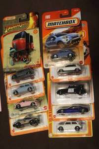 lot 97 image: 10-matchbox cars