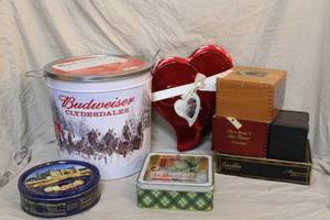 lot 133 image: empty tens and cigar boxes