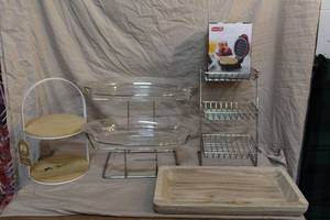 lot 137 image: 2-Tier plastic dessert tray  wood tray  and more