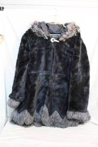 lot 197 image: N&E HYNH FZ 3XL JACKET