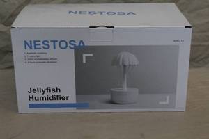 lot 253 image: Light up jellyfish humidifier
