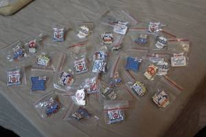 lot 271 image: collection of Sonic Drive-In pins around 30