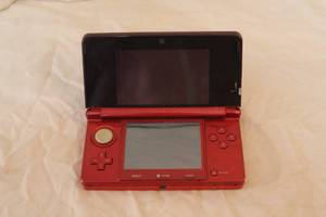 lot 286 image: Nintendo 3ds untested