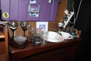 lot 312 image: Shelf of various household items see all pictures