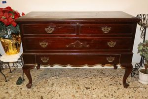 lot 2 image: Lane cedar chest cabinet