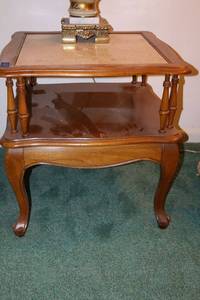 lot 24 image: Vintage side table
