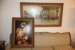 lot 18 image: Vintage wall art - 2 total
