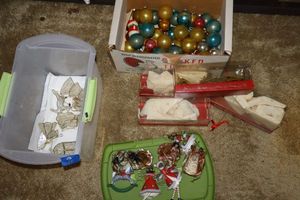 lot 96 image: Christmas ornaments, see photos