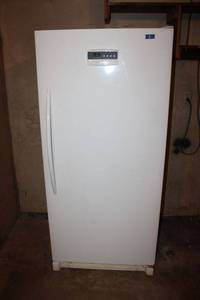lot 3 image: Electolux standing freezer, model FKFH21F7HWD