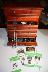 lot 163 image: Jewelry box and Misc. Jewelry