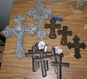 lot 28 image: Metal and ceramic crosses