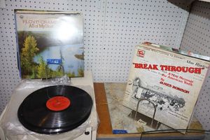 lot 62 image: Vintage record albums