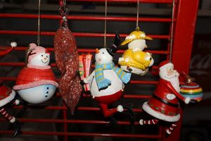 lot 77 image: Christmas ornaments