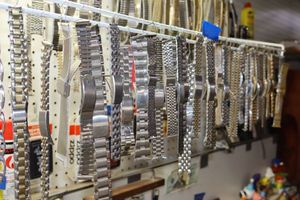 lot 106 image: Metal watch bands