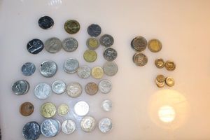 lot 115 image: Misc. foreign coins