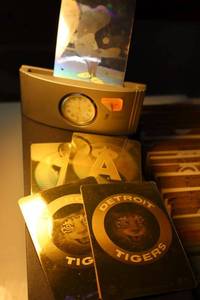 lot 142 image: Trading cards  many baseball, football, basketball and more definitely PREVIEW