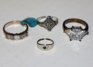 lot 167 image: Jewelry rings as shown