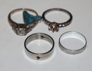 lot 168 image: Jewelry rings as shown